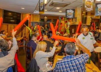 Golpe en el rostro de ‘Siente Xixón’: la Justicia da la razón a ‘Asturias de noche’ y anula las bases del programa