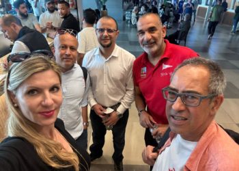 Caminando entre el fuego cruzado