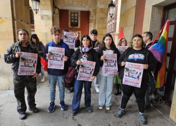 La lucha contra la LGTBIfobia tomará este sábado Gijón: «Quieren devolvernos a espacios cerrados y silenciarnos, pero no lo vamos a permitir»