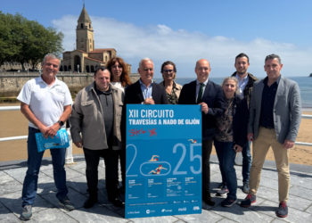 La Travesía Playas del Oeste se une a la Copa de España y refuerza un verano a nado en Gijón