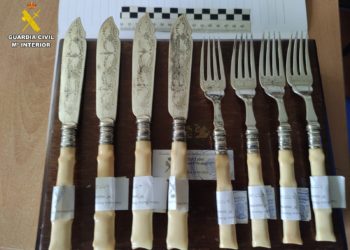 Investigan a una gijonesa por vender objetos de marfil de elefante africano, especie en peligro de extinción