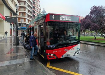 ¿Por qué sube el autobús?
