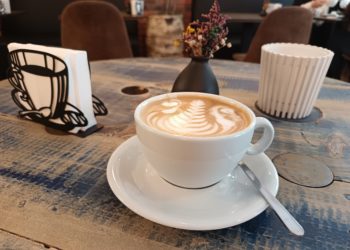 La RAE acepta ‘cafecito’, ‘cafetito’ y ‘cafelito’ como diminutivo de café, pero… ¿Y ‘cafetín’?