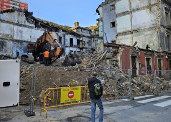 Hasta siempre, El Jazmín: las obras de demolición ya han convertido en escombros un casi tercio el edificio