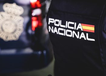 Una trifulca entre dos hombres en un portal de Gijón termina con uno de ellos herido… Por su propia mano