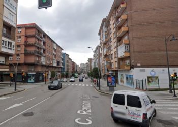 Detienen en Gijón a una propietaria por amenazar con dos armas blancas a su inquilina por impago reiterado