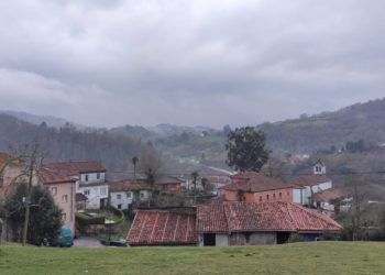 Tragedia en Cabranes: fallece un motorista de 20 años en una colisión frontal con una autocaravana