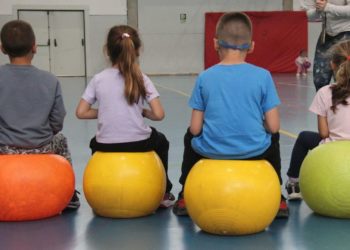 La falta de plazas en el 11×12 lleva a las familias a la movilización: «La mitad de los que lo necesitan se quedan fuera»