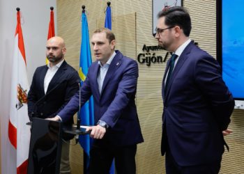 Foro Asturias exige la dimisión o el cese de Roqueñí: «Fue colocada para entorpecer»