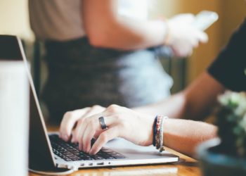 DIGICOM 2025 inicia el bloque formativo ‘Data Driven’ con sesiones para pymes y comercios