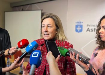 Lydia Espina presenta su dimisión como consejera de Educación