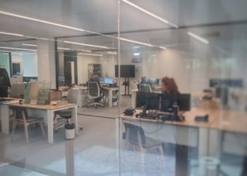 El nuevo ‘hogar’ de la Policía Local de Gijón está casi lleno: el traslado a la comisaría de  90%