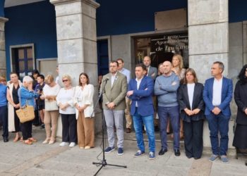 Asturias planta cara en Laviana a la violencia machista: «Esta ola de asesinatos pone los pelos de punta»