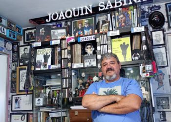 «Gracias, Joaquín, por ser Sabina»: el resumen de la pasión del gijonés José Luis Llada por el cantautor