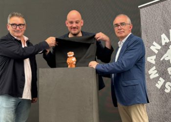 Arranca la Semana Negra con su corazón puesto en el poeta Ángel González, y la duda sobre su futuro emplazamiento 