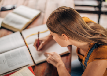 Hasta uno de cada cuatro aprobados en Asturias se preparó en esta academia de oposiciones