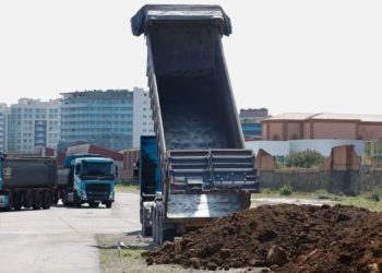 Comienza la transformación de Naval Gijón en ‘Naval Azul’: «La ciudad sabe lo que quiere»