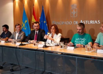 El Principado firma un pacto histórico para invertir 45 millones en la mejora de la educación pública