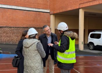 Las familias del colegio Los Campos elevan la voz y hablan de «desahucio educativo»