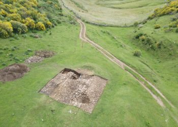 La Universidad de Oviedo profundiza en el pasado medieval del Camín Real de La Mesa