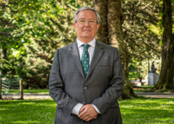 Antonio Romero (Caja Rural de Asturias): «En Nuevo Roces queremos acompañar al crecimiento de un barrio con potencial a futuro»