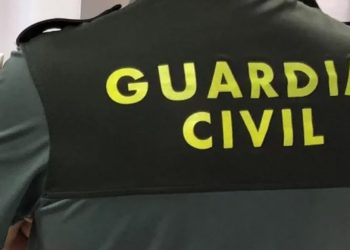 En el punto de mira un hombre del que se sospecha que asaltó dos farmacias en Mieres navaja en mano