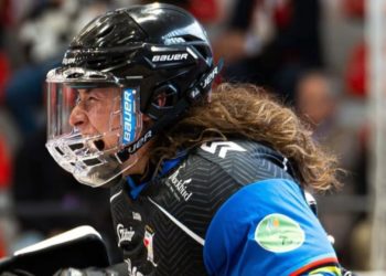 A vueltas con la Copa de la Reina de Hockey: IU y Podemos acusan a Pañeda de «no invertir ni un euro» en la competición