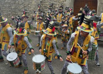 ‘Les Caseríes’ se suma a la petición de reducir trámites al organizar fiestas, y exige responsabilidades personales