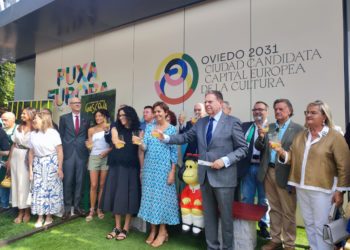 Oviedo recibe en la FIDMA el apoyo institucional de Asturias a su candidatura para ser capital europea de la cultura