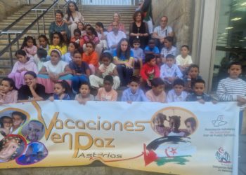 Asturias recibe a 97 menores saharauis en una nueva edición del programa ‘Vacaciones en paz’