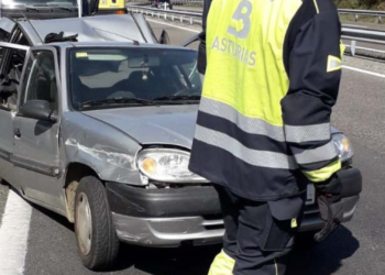 Un conductor fallece en un accidente en la Autovía del Cantábrico a la altura de Queirúas