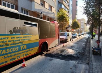 La reposición de pavimento en la Costa causa retenciones a la altura de Los Campos