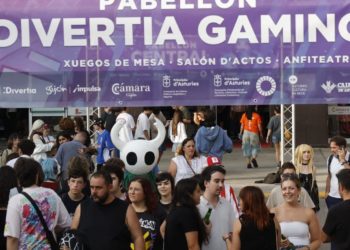 La CometCon llena de ocio alternativo y de público el Recinto Ferial Luis Adaro