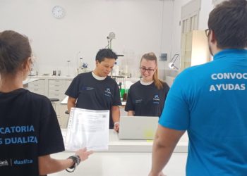 CaixaBank Dualiza presenta en Gijón las ayudas Dualiza para los centros de FP del Principado