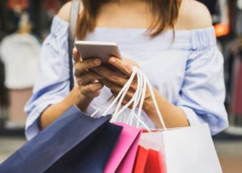 Consumir en negocios de la ciudad y, encima, llevarse premio… Regresa el programa ‘Gijón Compra y Vuelve’