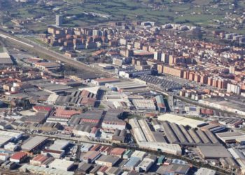 Localizan sin vida a un transportista riojano, junto a su perro, dentro de su camión en el Polígono Bankunión