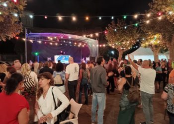 La Guía, La Camocha y Serín encaran el tramo final de sus fiestas, que seguirán en Cimavilla