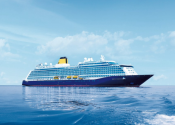 Los 965 pasajeros del ‘Spirit of Discovery’ disfrutan de Gijón y Asturias