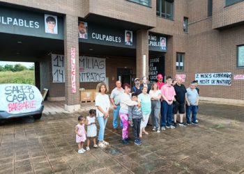 Los vecinos de Río Piloña 3 invitan a la ministra a acercarse a conocer su situación: «Tenemos un asunto grave sin resolver»