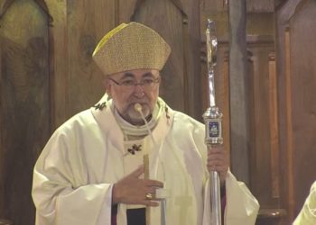 Covadonga acoge una homilía marcada por las referencias a los incendios en Asturias