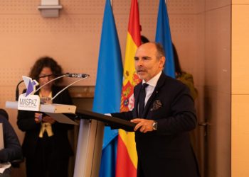 Villaverde defiende la universidad tras los ataques de Vox: «Si ser un estercolero es defender la pluralidad, me siento orgulloso»