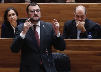 Barbón insta al PP a reconocer la ilegalidad de la prórroga del peaje del Huerna: «Daré la cara por Asturias hasta que me la partan»