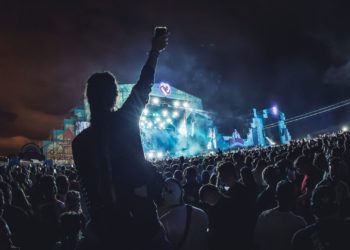 La directiva del Boombastic reaparece y anuncia la internacionalización y diversificación de su actividad