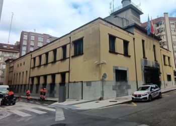 Comienza la conversión del entorno de la antigua comisaría de la Policía Local en plazas de aparcamiento