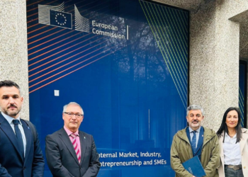 Calvo traslada en Bruselas al equipo jurídico de la Comisión Europea la posición del Principado sobre el Huerna