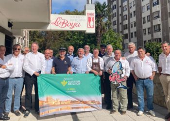 La Boya y la Fundación Gijón Rural despiden la costera del bonito con una comida homenaje