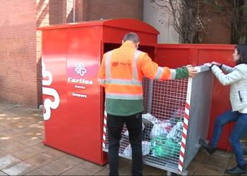 Cáritas, fuera de la recogida de ropa tras más de diez años gestionando los contenedores en Gijón