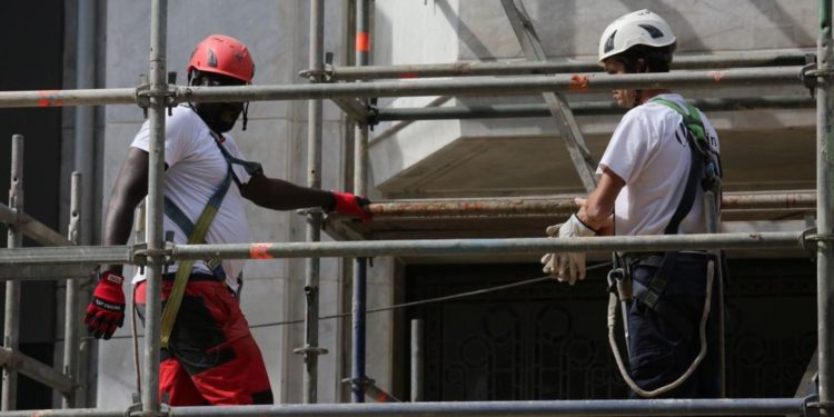 Detectados en Asturias casi 2.000 empleos irregulares, más del doble que durante todo el año pasado