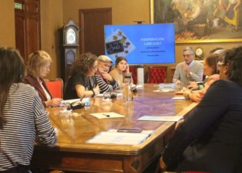 Cada gijonés aporta 5,9 euros a cooperación, el doble que cada ovetense