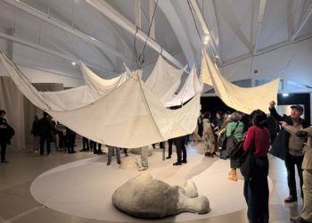 La muestra de Sikau/Půbalová ‘Huele a parentesco’ ya se encuentra abierta al público